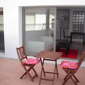  Apartamento Edificio Triángulo En El Centro Del Pueblo De Conil
